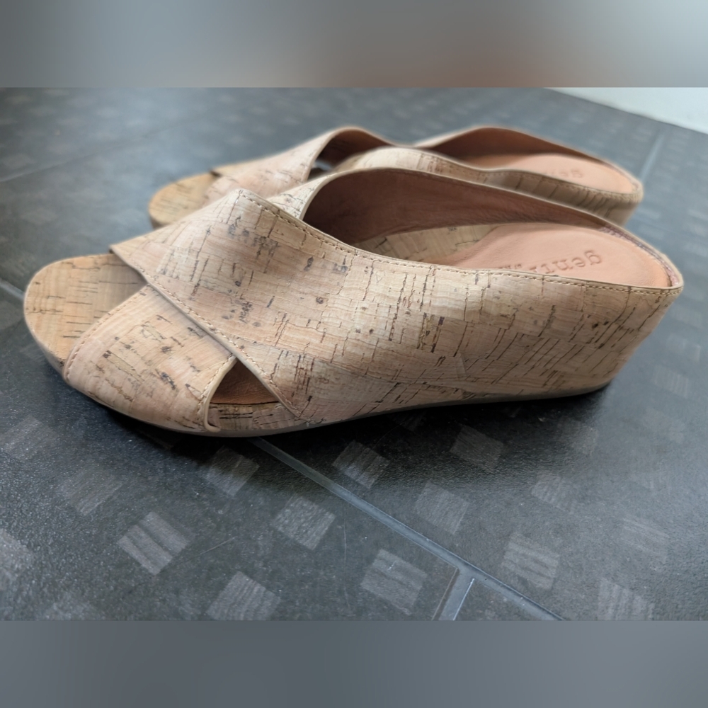 Kenneth Cole Tan Cork Wedge Sandals Sz 7